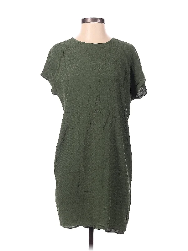 Crewneck Button-Back Easy Dress