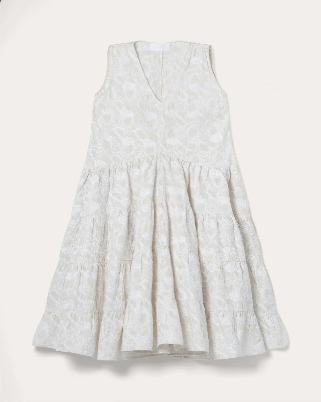 Wallis Emb Dress | Chalk