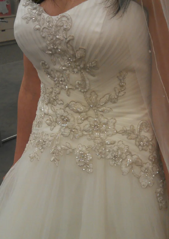 Oleg Cassini One Shoulder Tulle Ball Gown with Lace Appliques